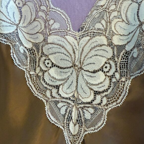 Women's Silk camisole and slip shorts, petite - Picture 3 of 3